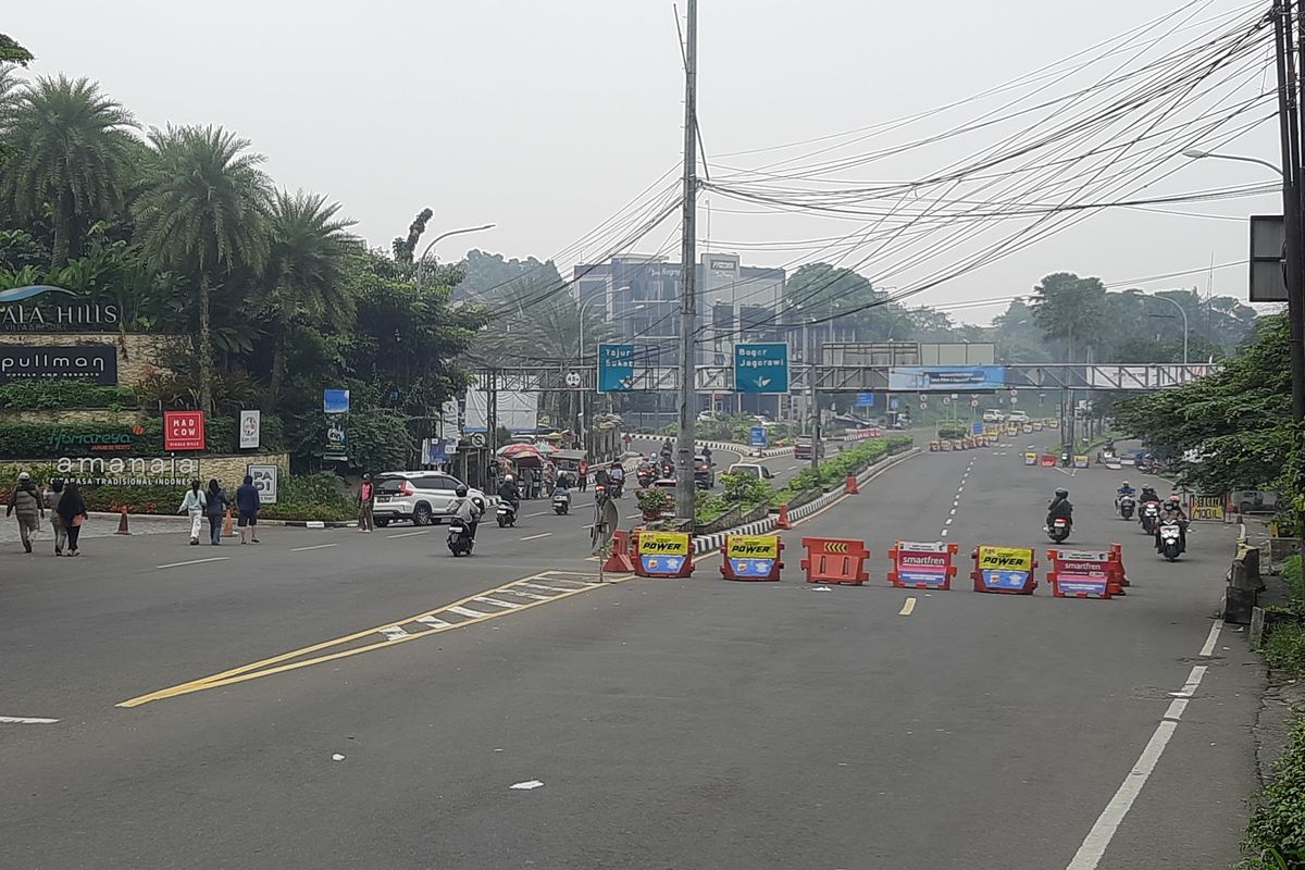 Seorang pengemudi mobil di kawasan Puncak nekat menerobos sistem one way