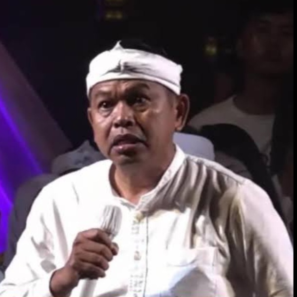 Membangun Narasi atau Mengaburkan Realitas? Fenomena Dedi Mulyadi Sang Gubernur Konten di era Demokrasi Digital